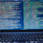 Qui possède le code et le nom de domaine de votre site ?